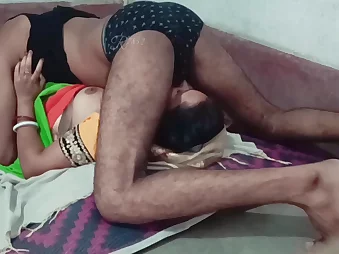 Cheating Indian Housewife Sucking Her Boyfriend’s Cock In 69 Aspect Before Making out